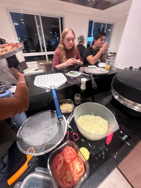 A Pizza do Vizinho — foto real da nossa cozinha