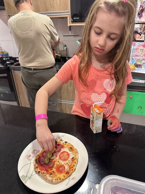 A Pizza do Vizinho — foto real da nossa cozinha