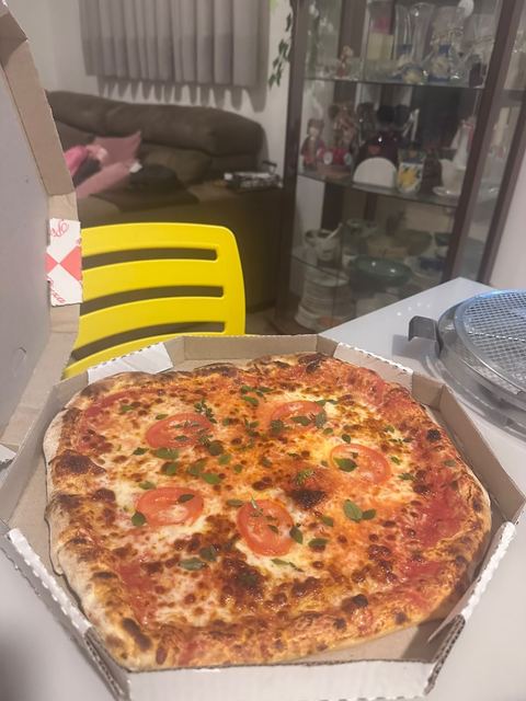 A Pizza do Vizinho — foto real da nossa cozinha