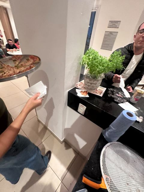 A Pizza do Vizinho — foto real da nossa cozinha
